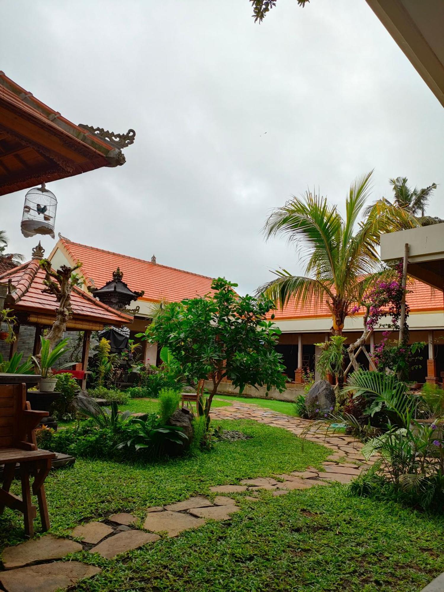 Puri Abian Ari * Karangasem (Bali)